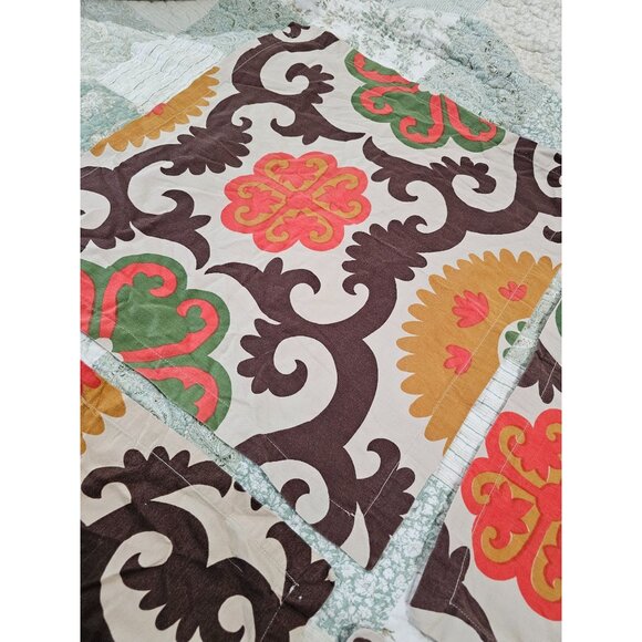 Crate & Barrel Bukhara Napkins (Set of 4) 20" x 20" - Picture 6 of 9